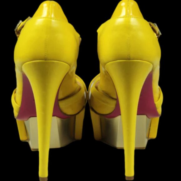 VERSACE Leather Platform Heel - Picture 5 of 6